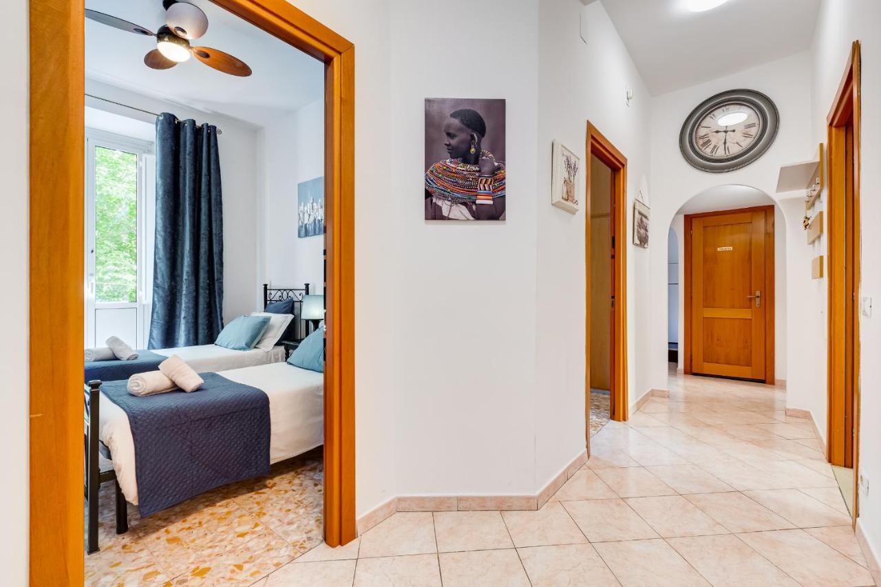 Apartment Tasso Street 102 *