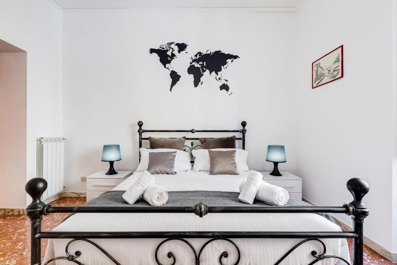 Apartment Tasso Street 102 Rom