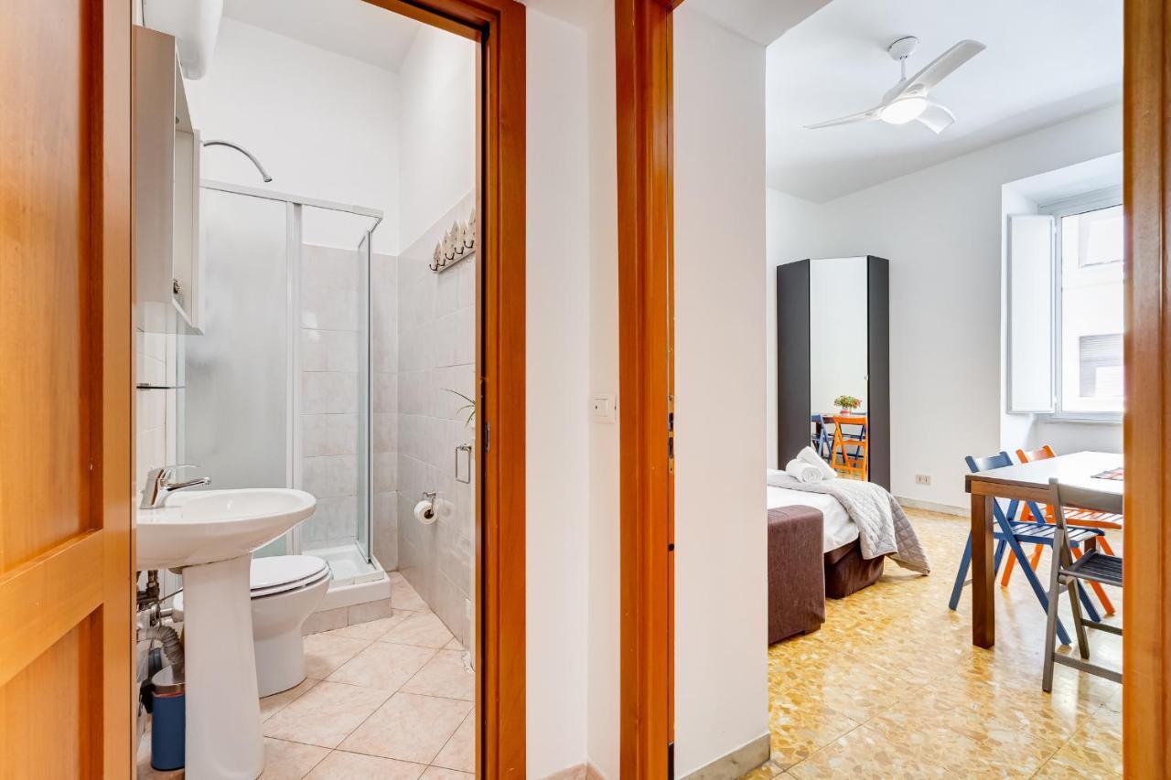 Apartment Tasso Street 102 Rom