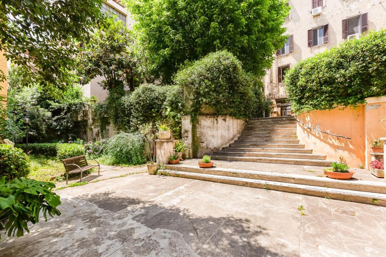 Apartment Tasso Street 102 Rom