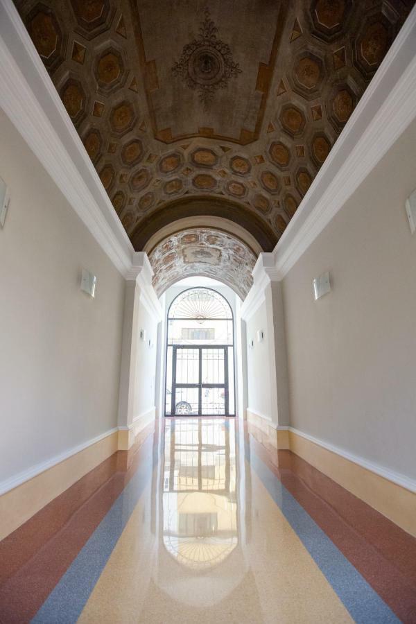 Apartment Tasso Street 102 *